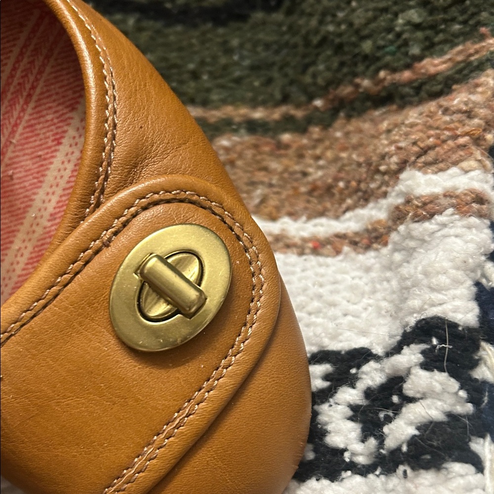 COACH all Tan Leather Ballet Flats with gold hardware - Picture 2 of 6